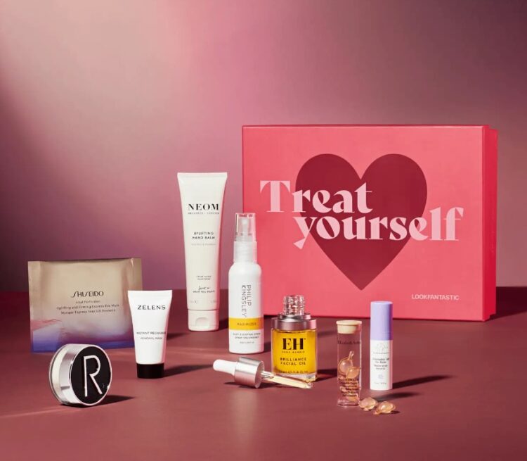 Lookfantastic Beauty Box Treat Yourself 2023