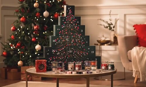 Yankee Candle Christmas Collection 2026 Collector's Edition Tree Advent Calendar