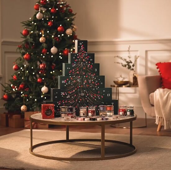 Yankee Candle Christmas Collection 2026 Collector’s Edition Tree Advent Calendar